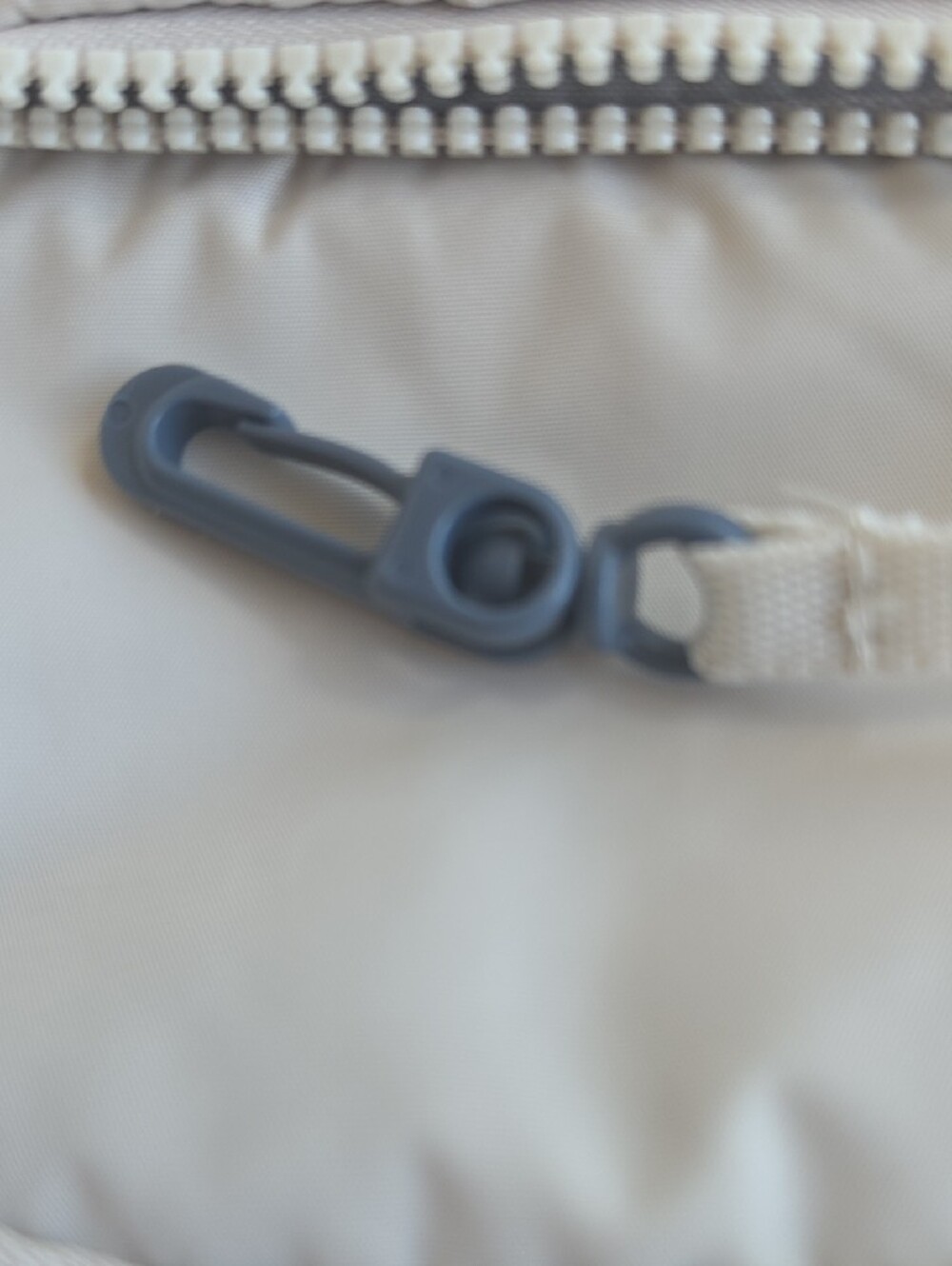 Adidas Essentials Sling Crossbody Bag Beige Multi Pocket Strap Pouch - Picture 13 of 13